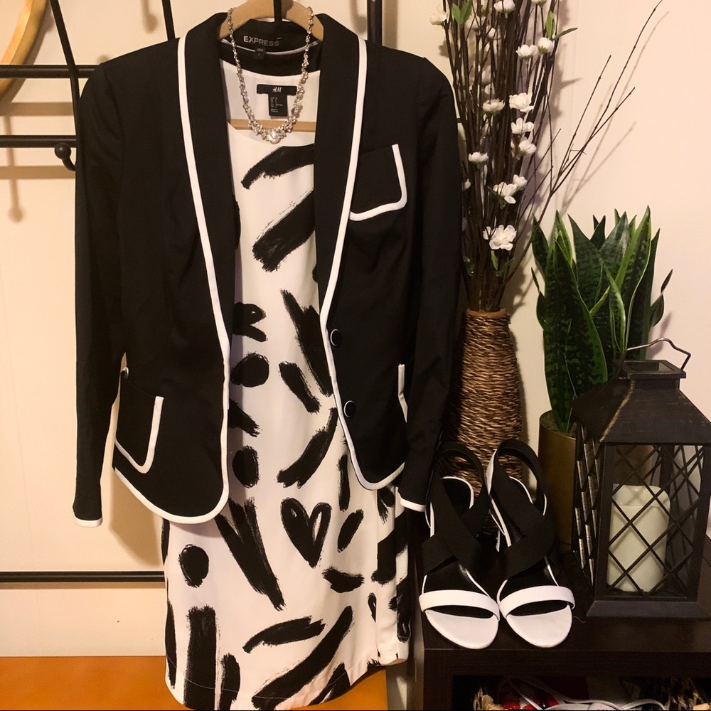Express blazer —Size 2 - Picture 2 of 2